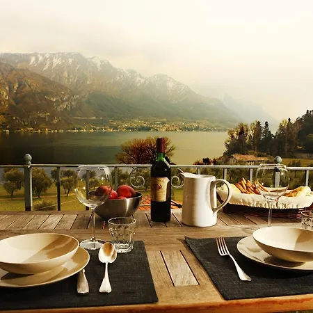 Charming Lake View Апартаменты